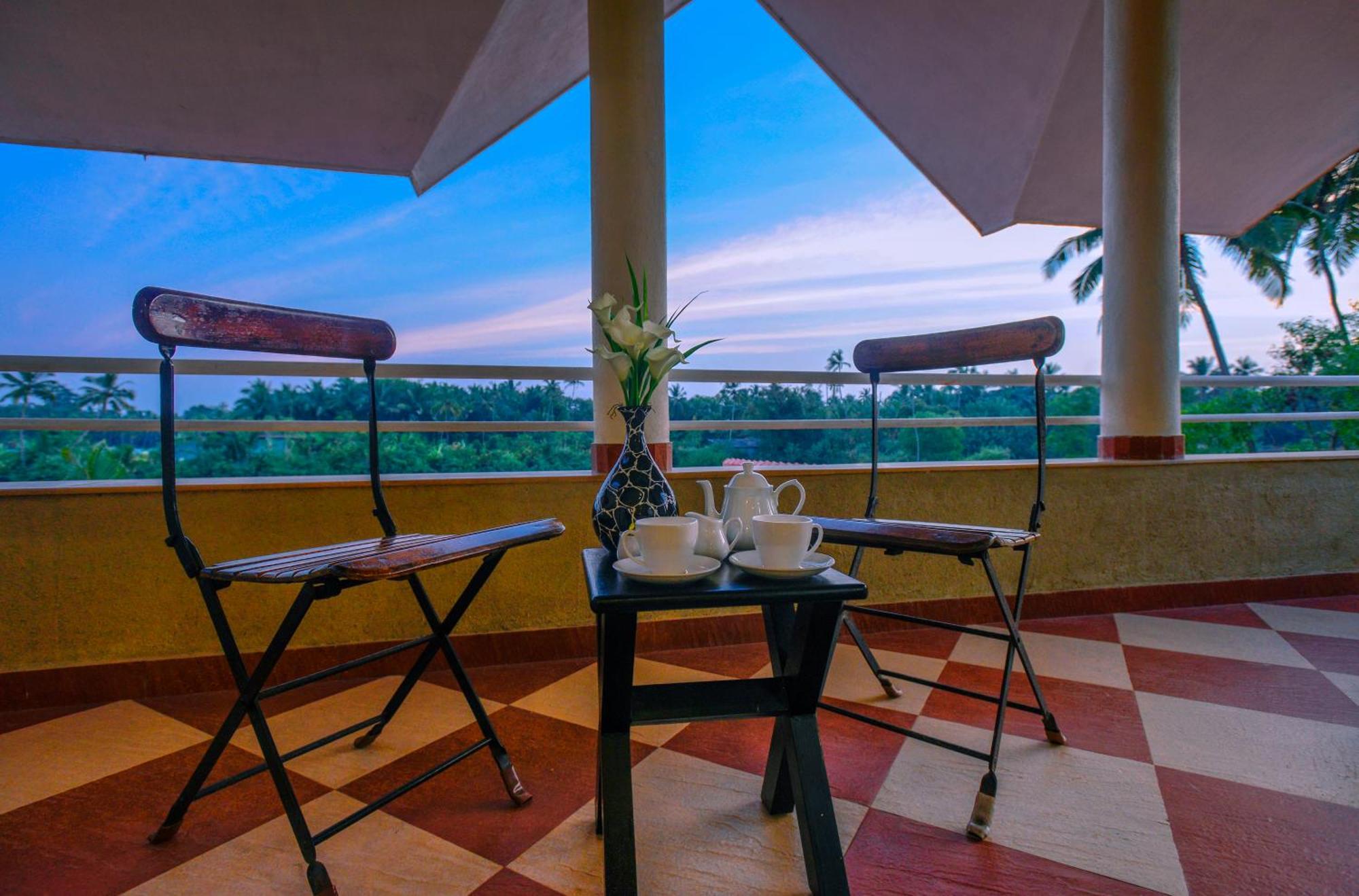 Treehouse Blue Hotel & Villas Колва Екстериор снимка