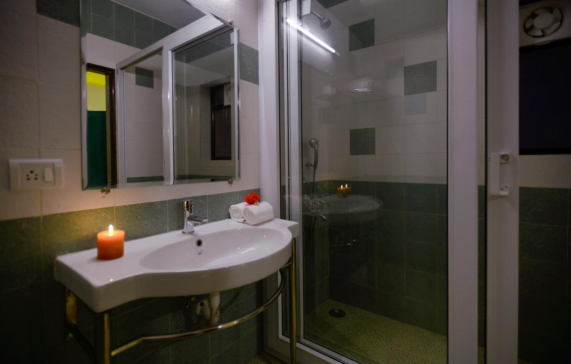 Treehouse Blue Hotel & Villas Колва Екстериор снимка