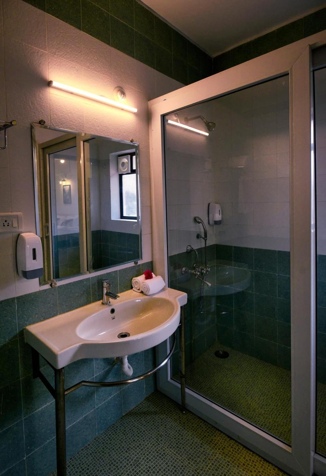 Treehouse Blue Hotel & Villas Колва Екстериор снимка