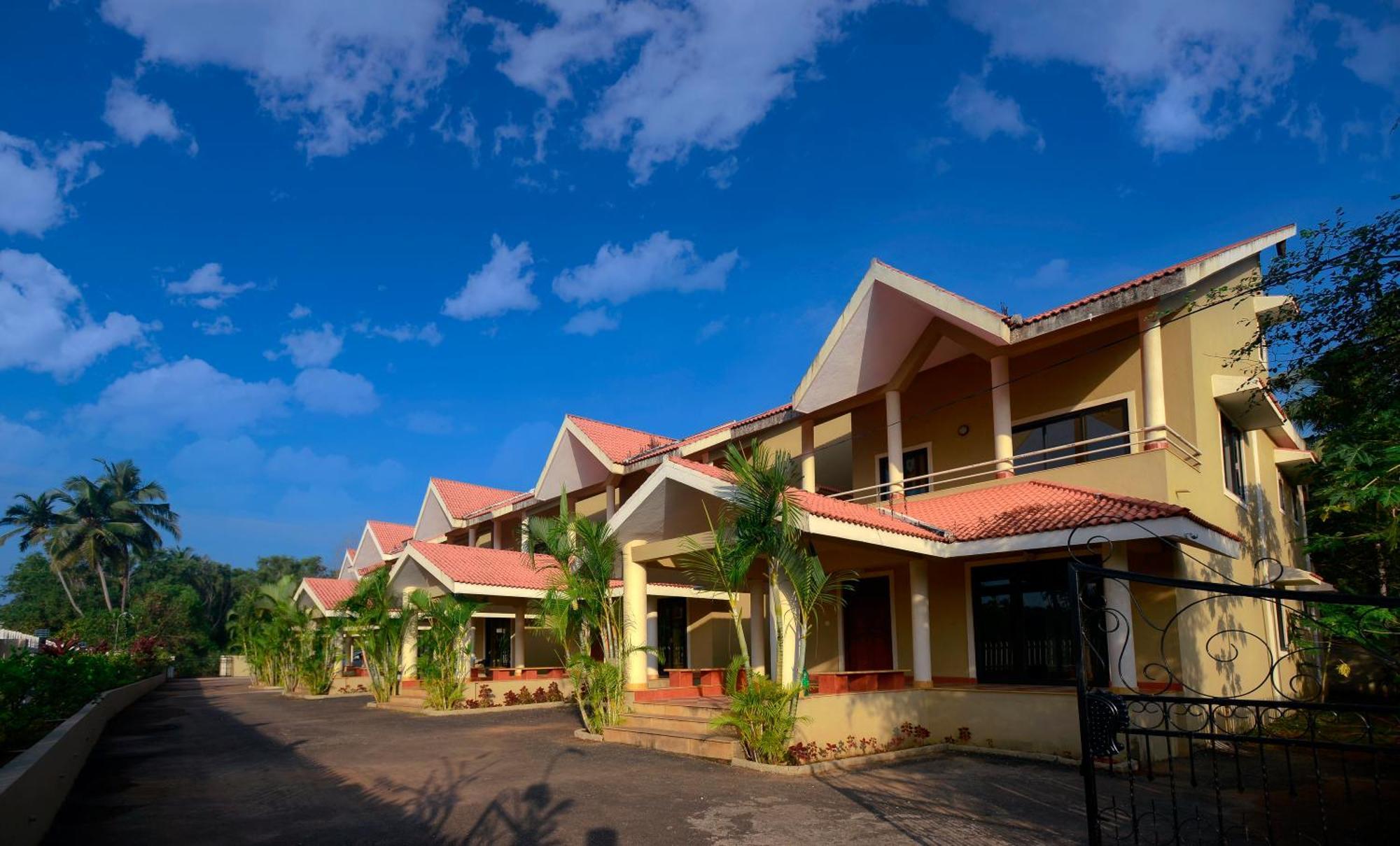 Treehouse Blue Hotel & Villas Колва Екстериор снимка